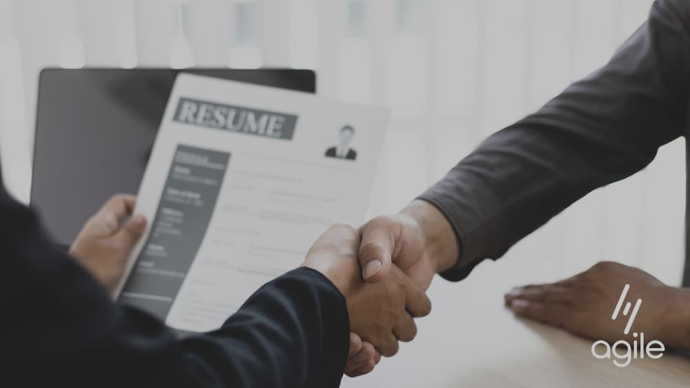 How Job Seekers Can Stand Out in a Saturated Market